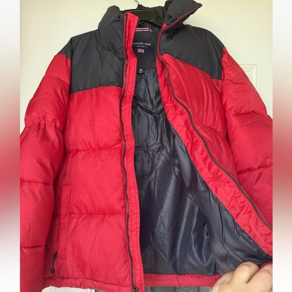 London Fog Men's Insulated Puffer Jacket Size Medium Red & Navy Blue EUC - Picture 11 of 13